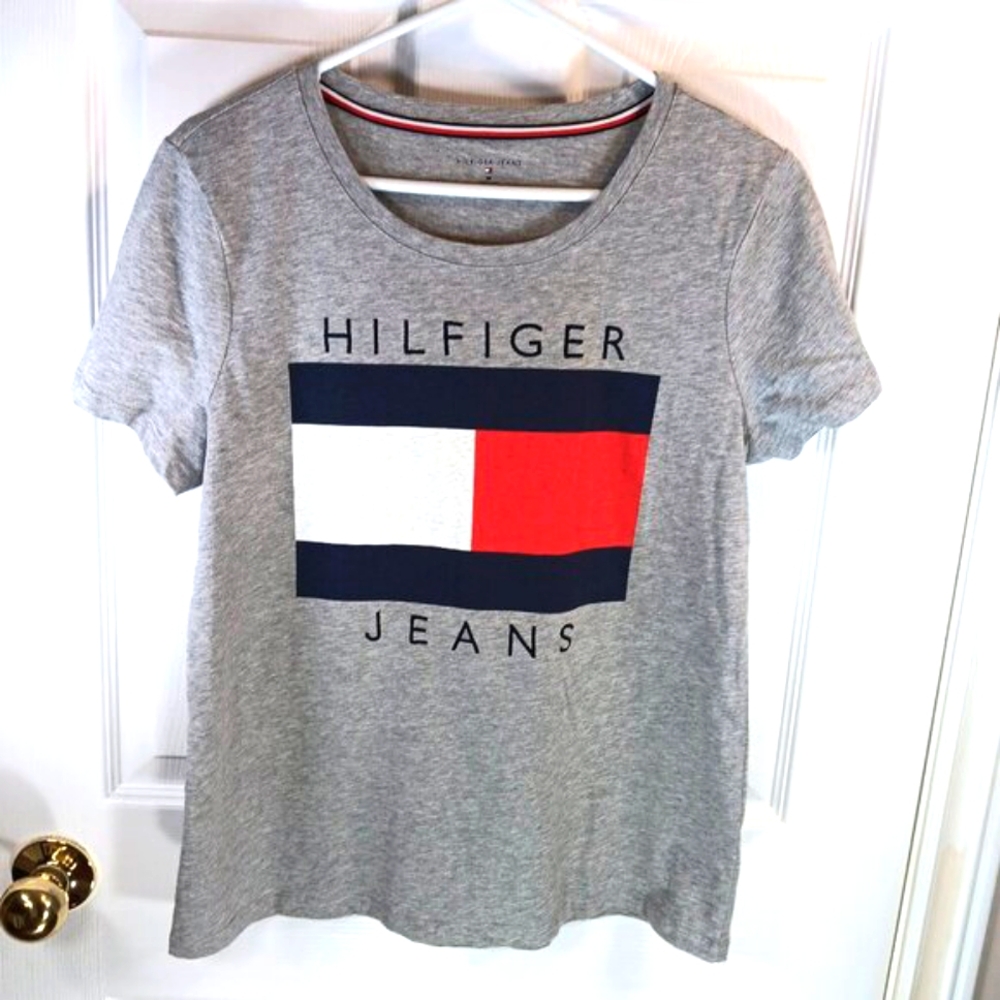 NWOT Tommy Hilfiger Women's Logo Graphic Tee Grey Cotton T-Shirt Size M